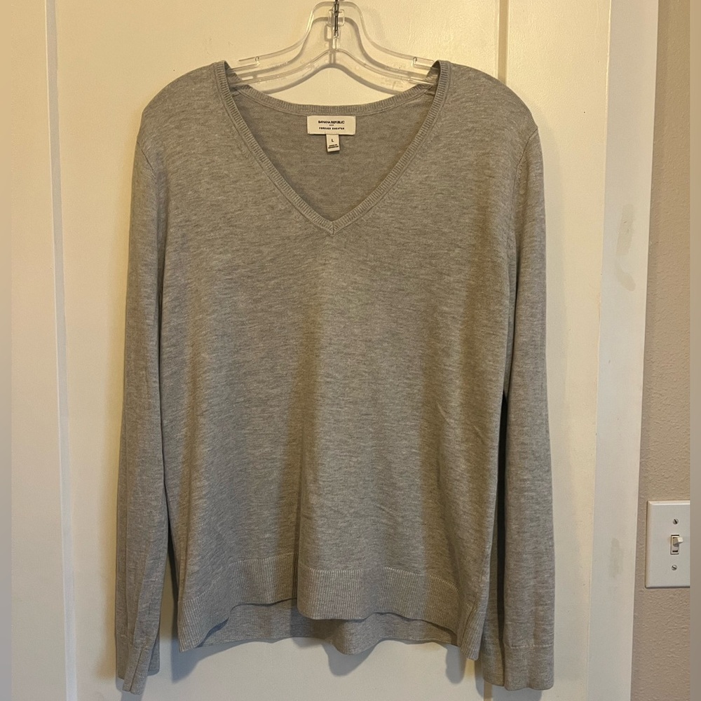 Banana Republic Gray V-Neck Sweater